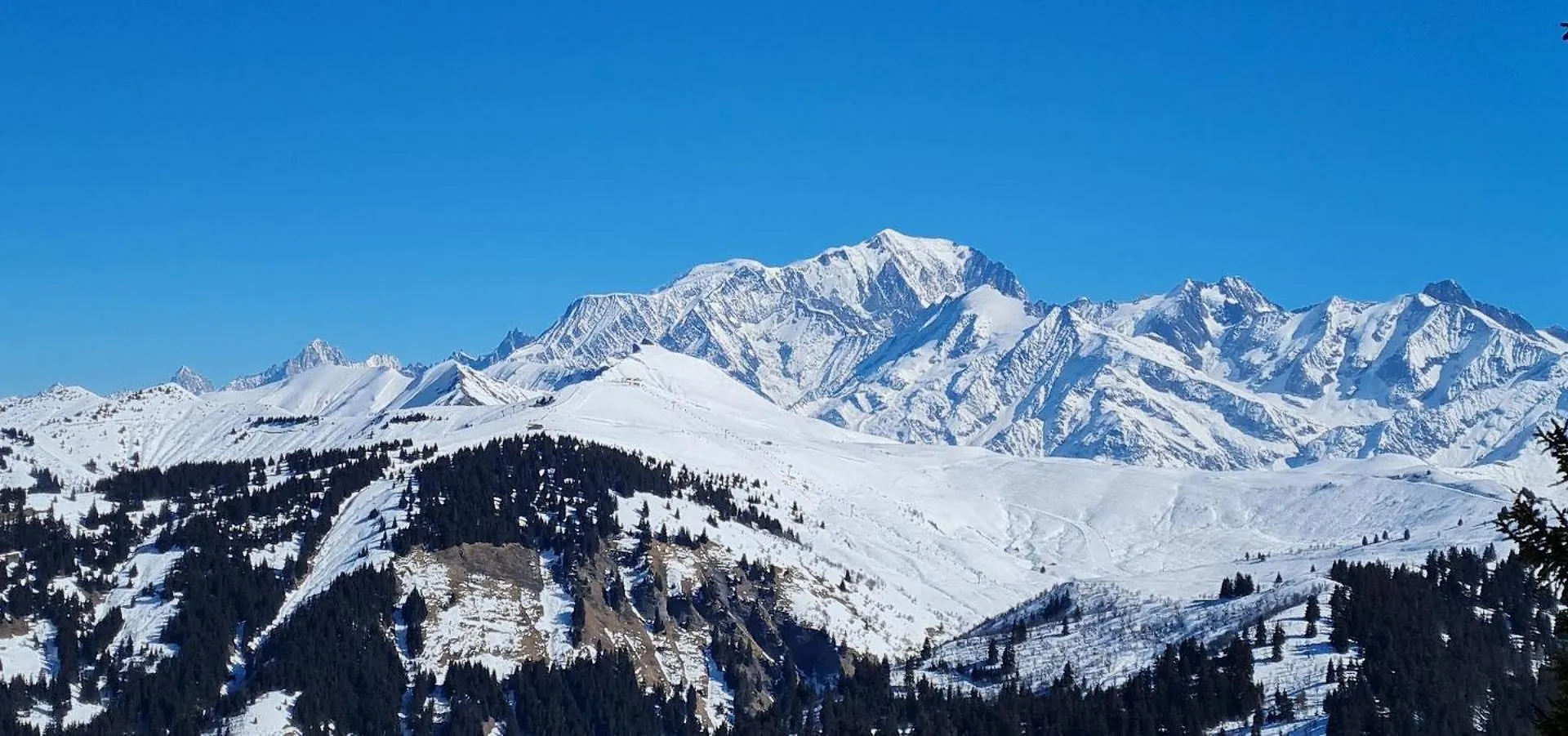 Apartment Au Pied Des Pistes, Dans Une Residence De Standing Cohennoz