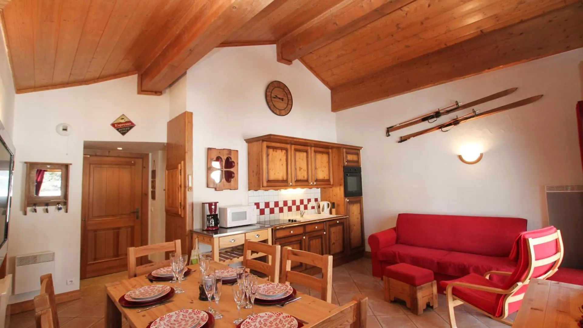 Au Pied Des Pistes, Dans Une Residence De Standing Cohennoz Apartment